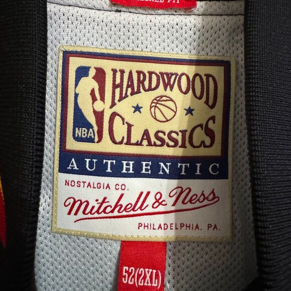 Atlanta Hawks Mitchell & Ness Official NBA 1995/96 Authentic Jacket 2XL NEW $150 - Picture 8 of 9